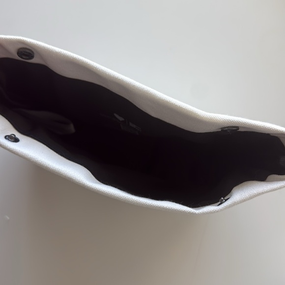 Saint Laurent White Cosmetic Bag - Picture 2 of 3